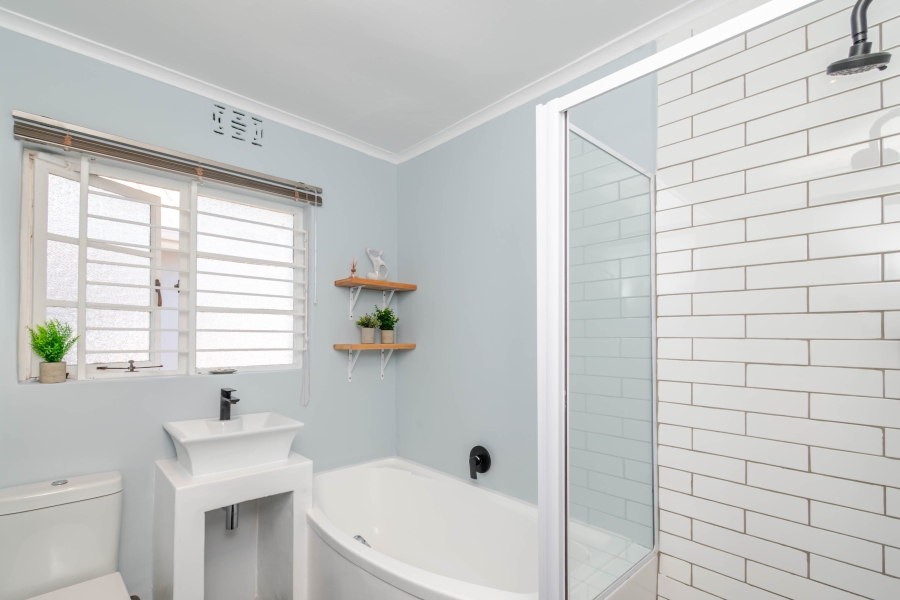 To Let 2 Bedroom Property for Rent in Oranjezicht Western Cape